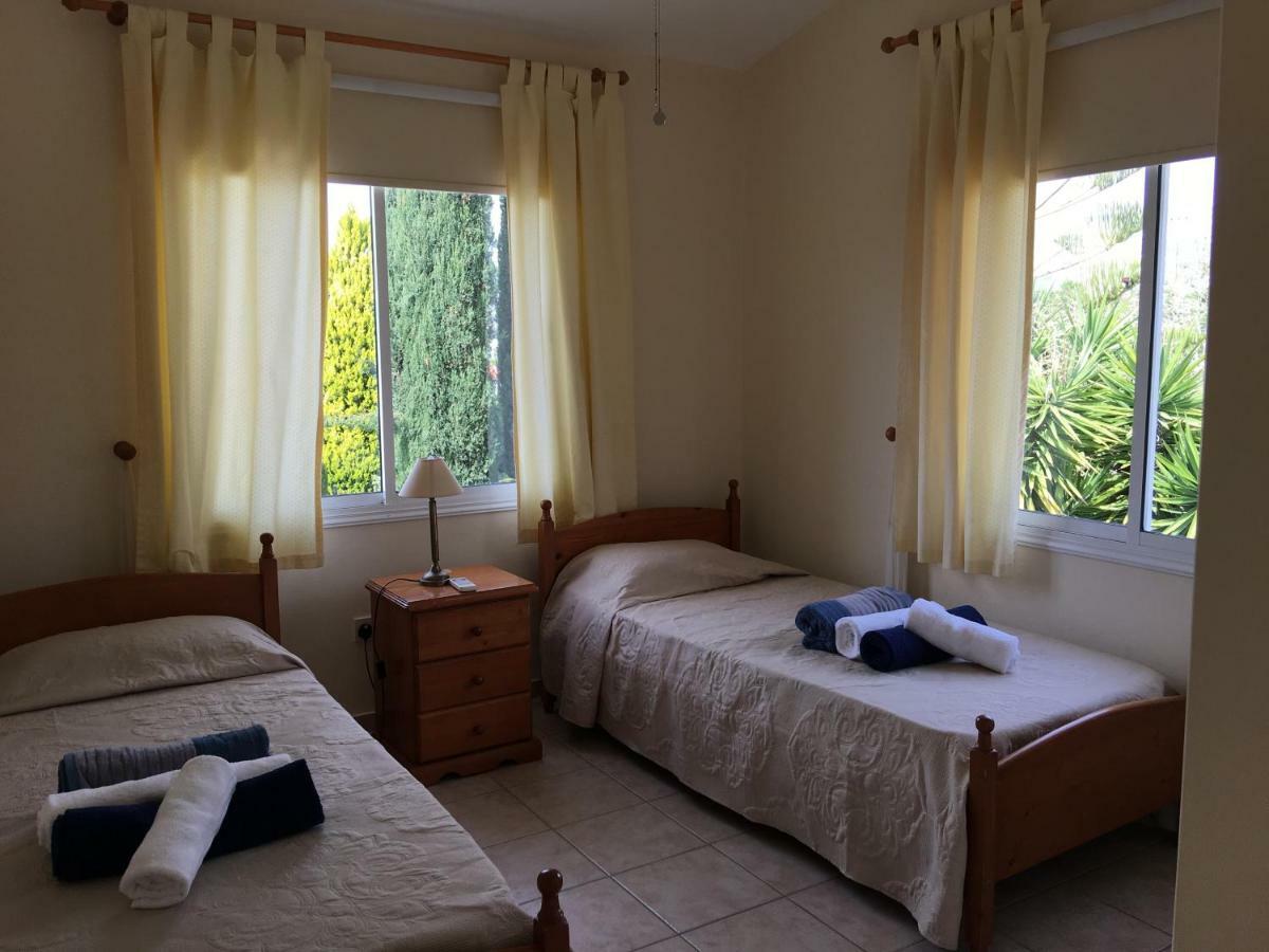 Villa Anthiana Coral Bay Bagian luar foto